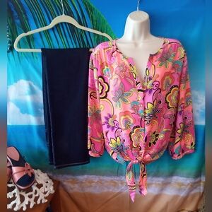 Colorful Peter Nygard top (14) & Chico's denim jeans (0.5 = 4/6)